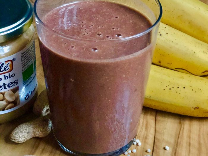 Batido de banana y maní